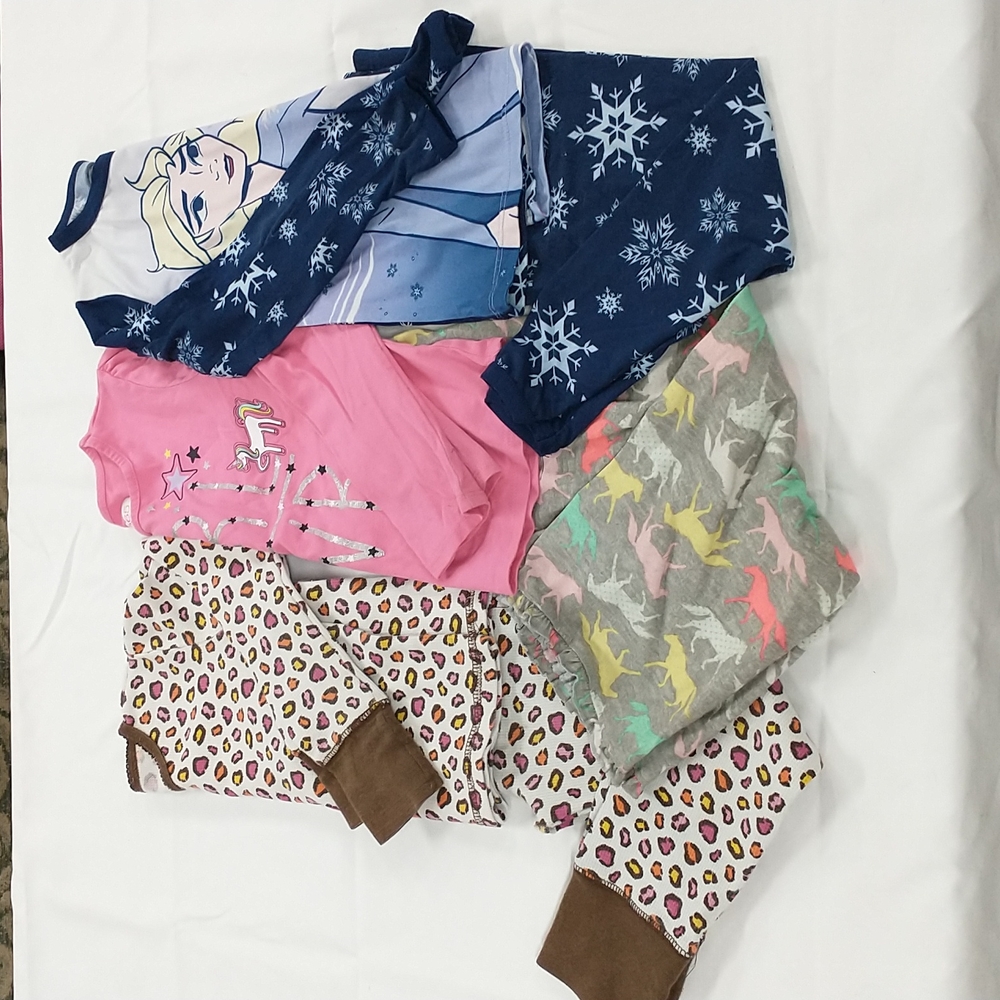 Girls size 5 long sleeve pajama BUNDLE.  6 ITEMS TOTAL